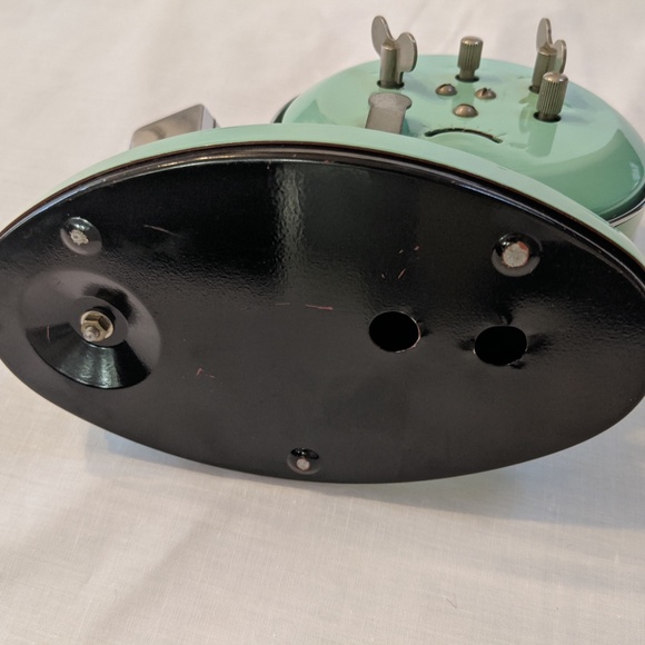 VTG - "Golden Cock" Alarm/Calendar Clock - Works - Picture 5 of 10